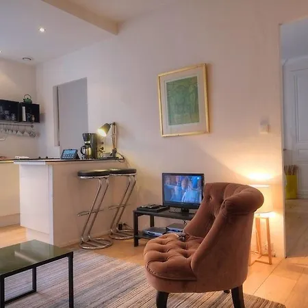Riva Lofts And Suites