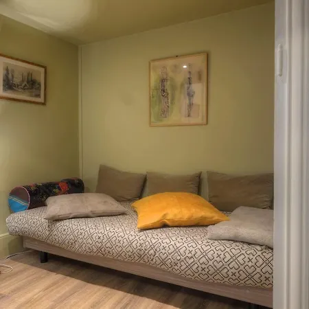 Hotel Riva Lofts And Suites 2*