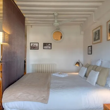 Riva Lofts And Suites Hotel 2*